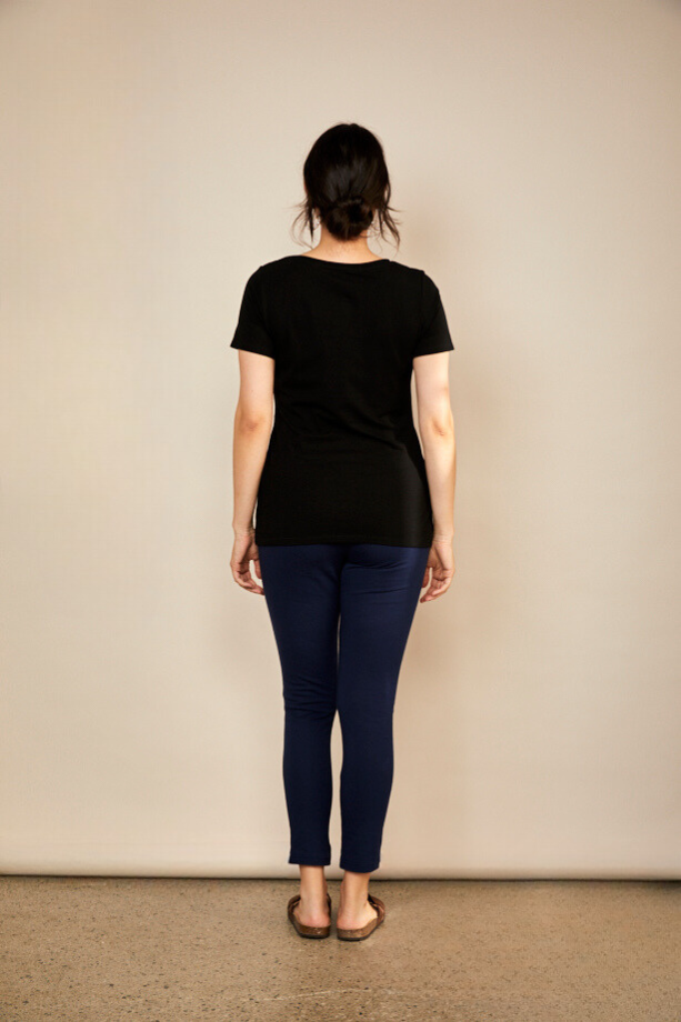 Bshirt Nursing V Neck T-shirt in Black